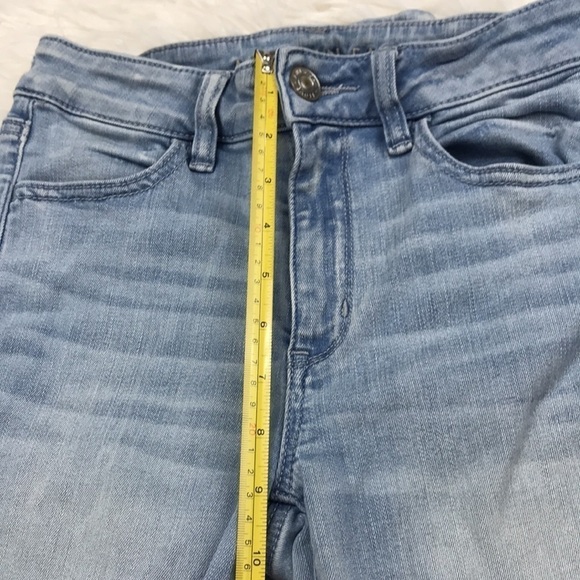 American Eagle Light Wash Jeggings - Picture 2 of 8